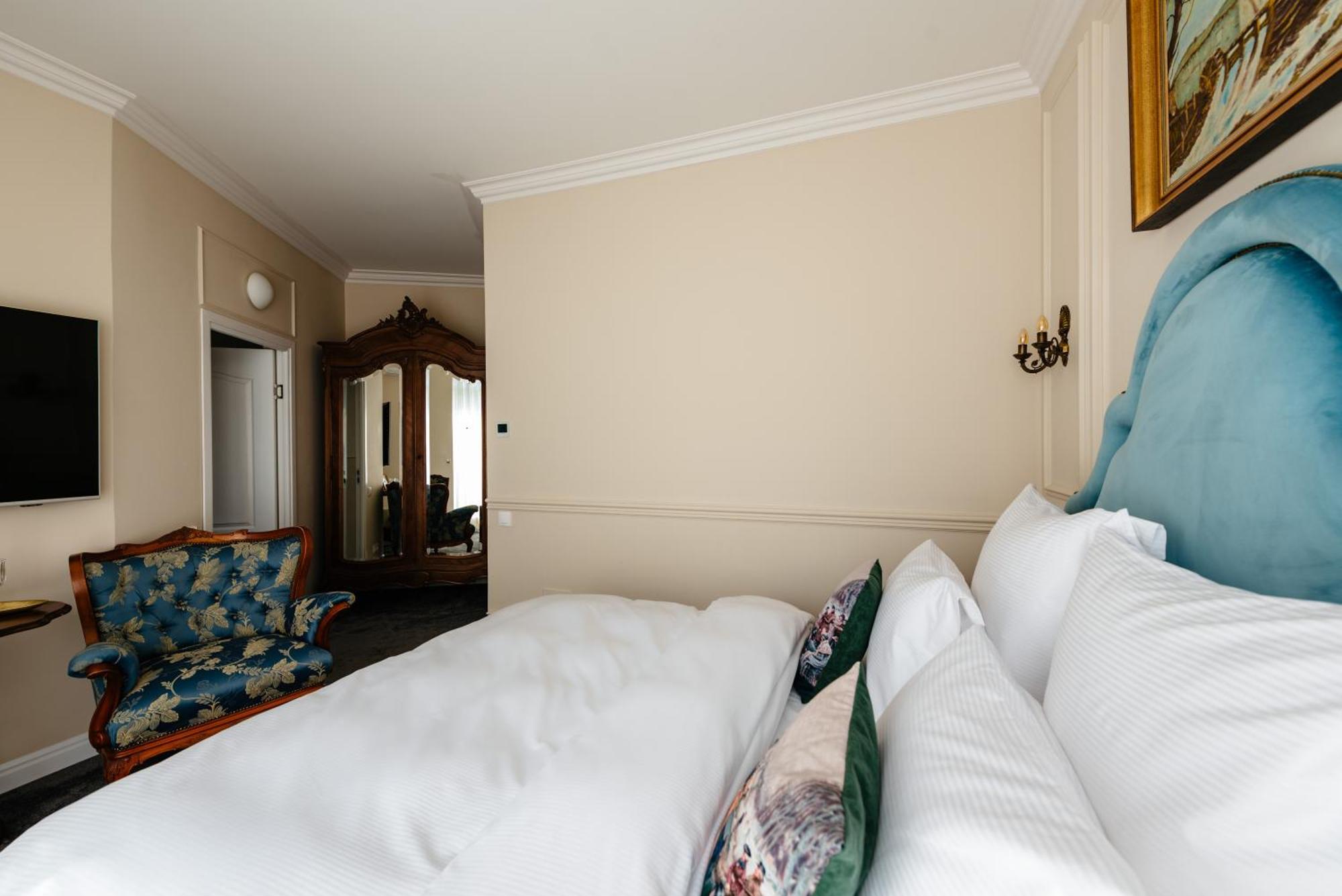 Ateneea Luxury Rooms Клуж-Напока Екстериор снимка