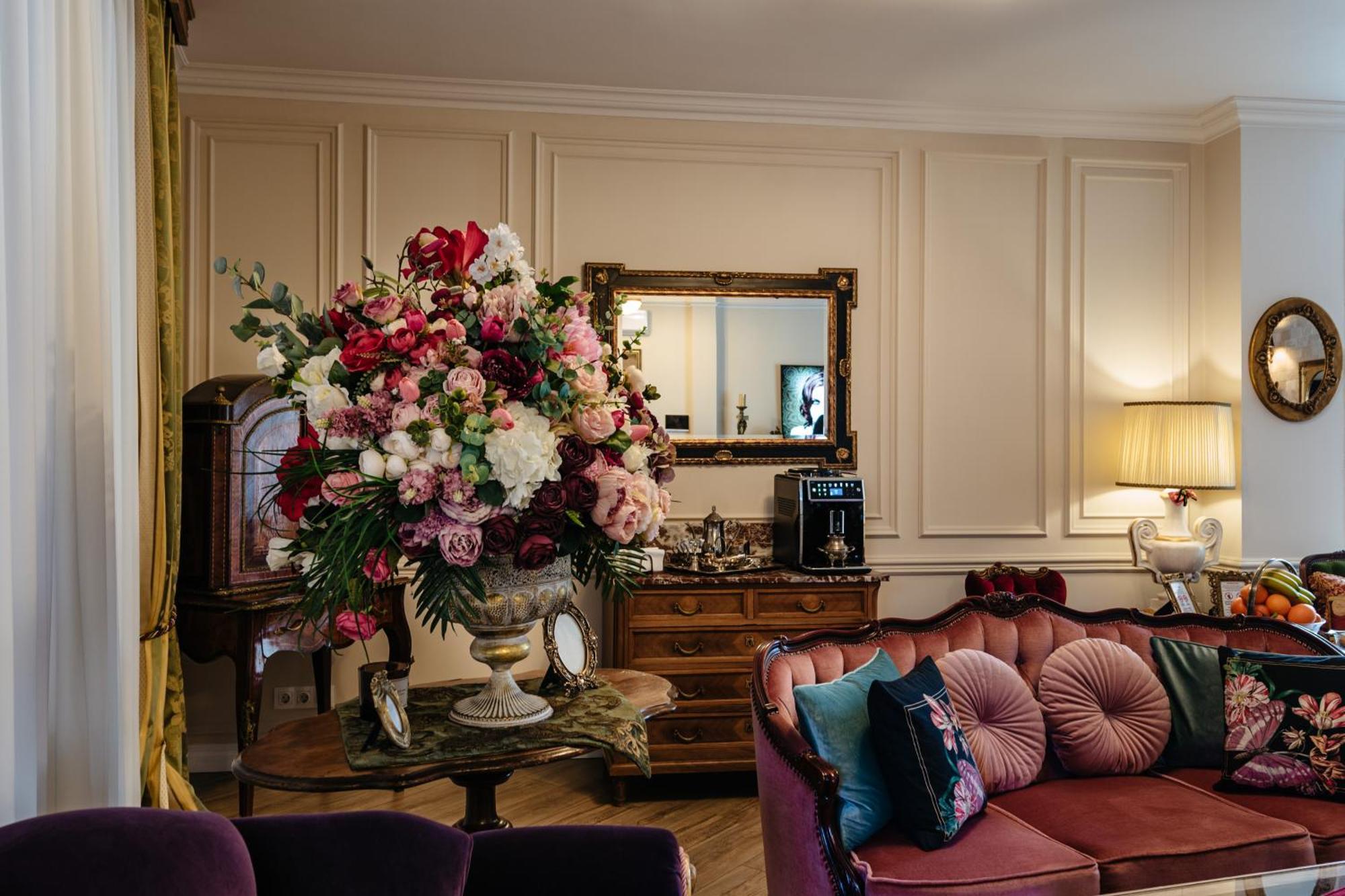 Ateneea Luxury Rooms Клуж-Напока Екстериор снимка