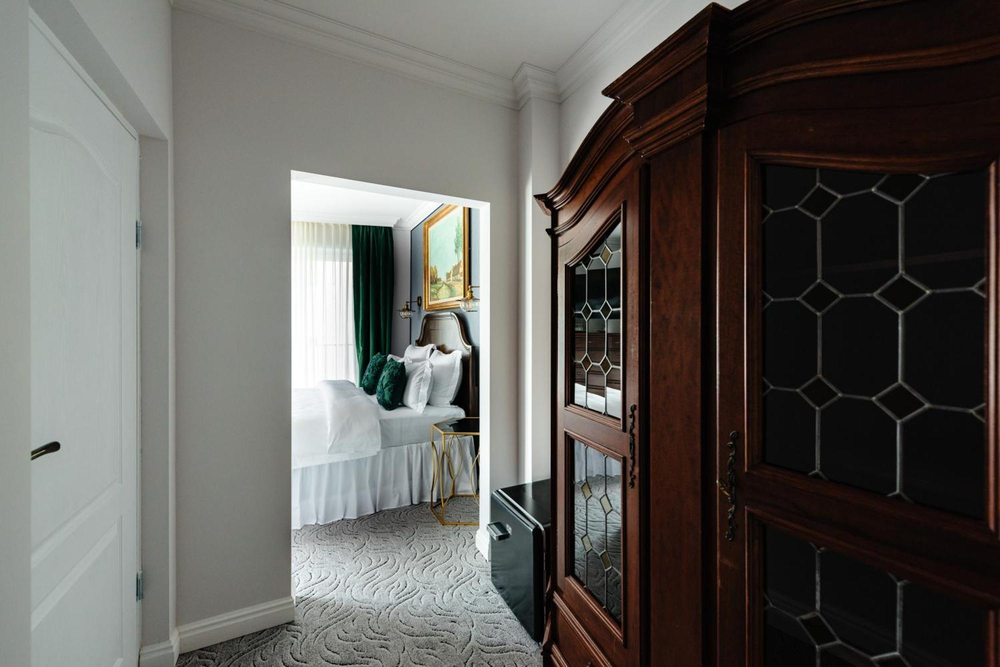 Ateneea Luxury Rooms Клуж-Напока Екстериор снимка
