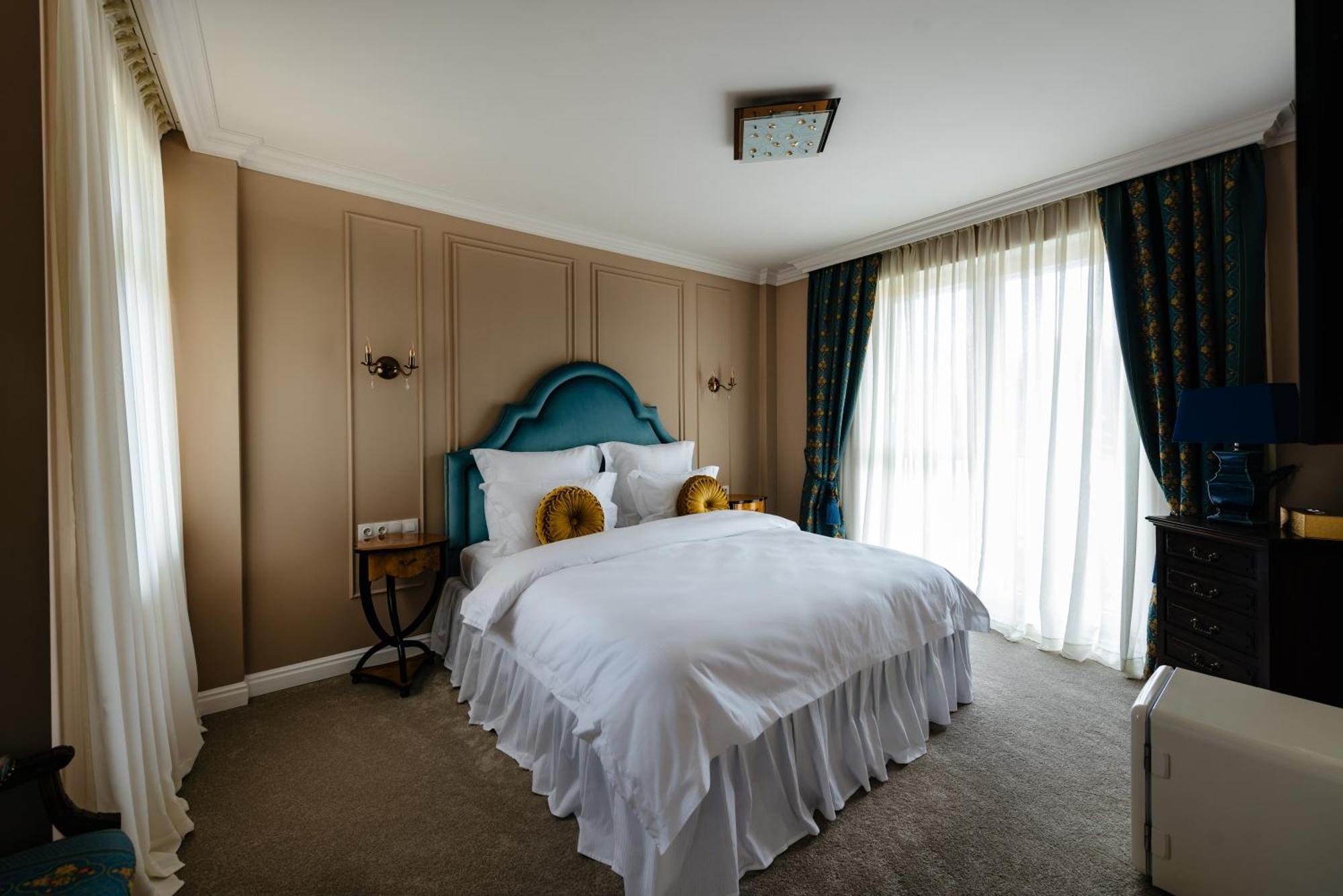 Ateneea Luxury Rooms Клуж-Напока Екстериор снимка