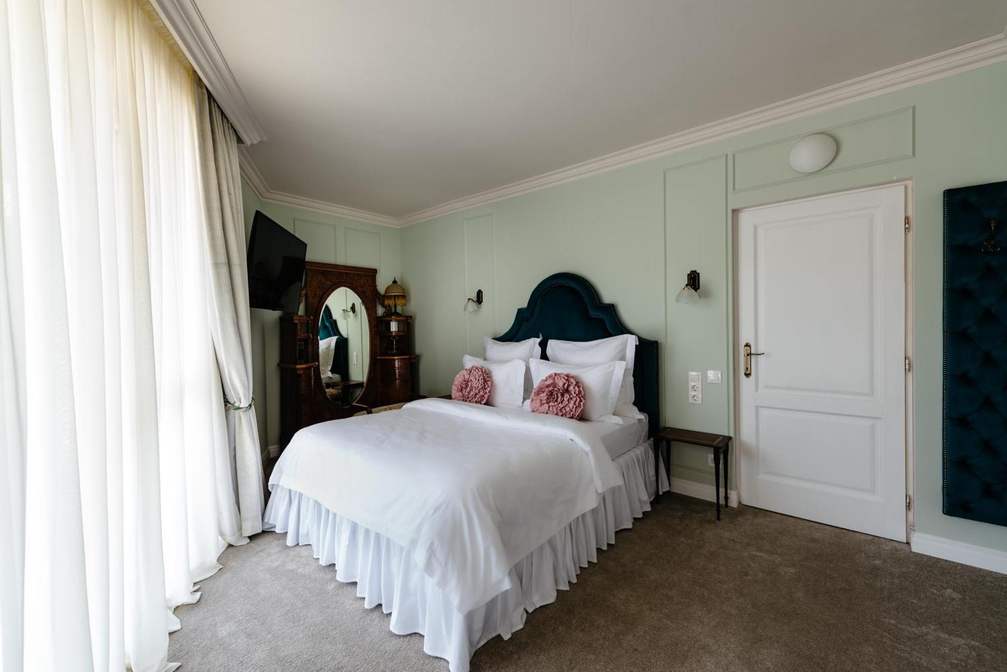 Ateneea Luxury Rooms Клуж-Напока Екстериор снимка
