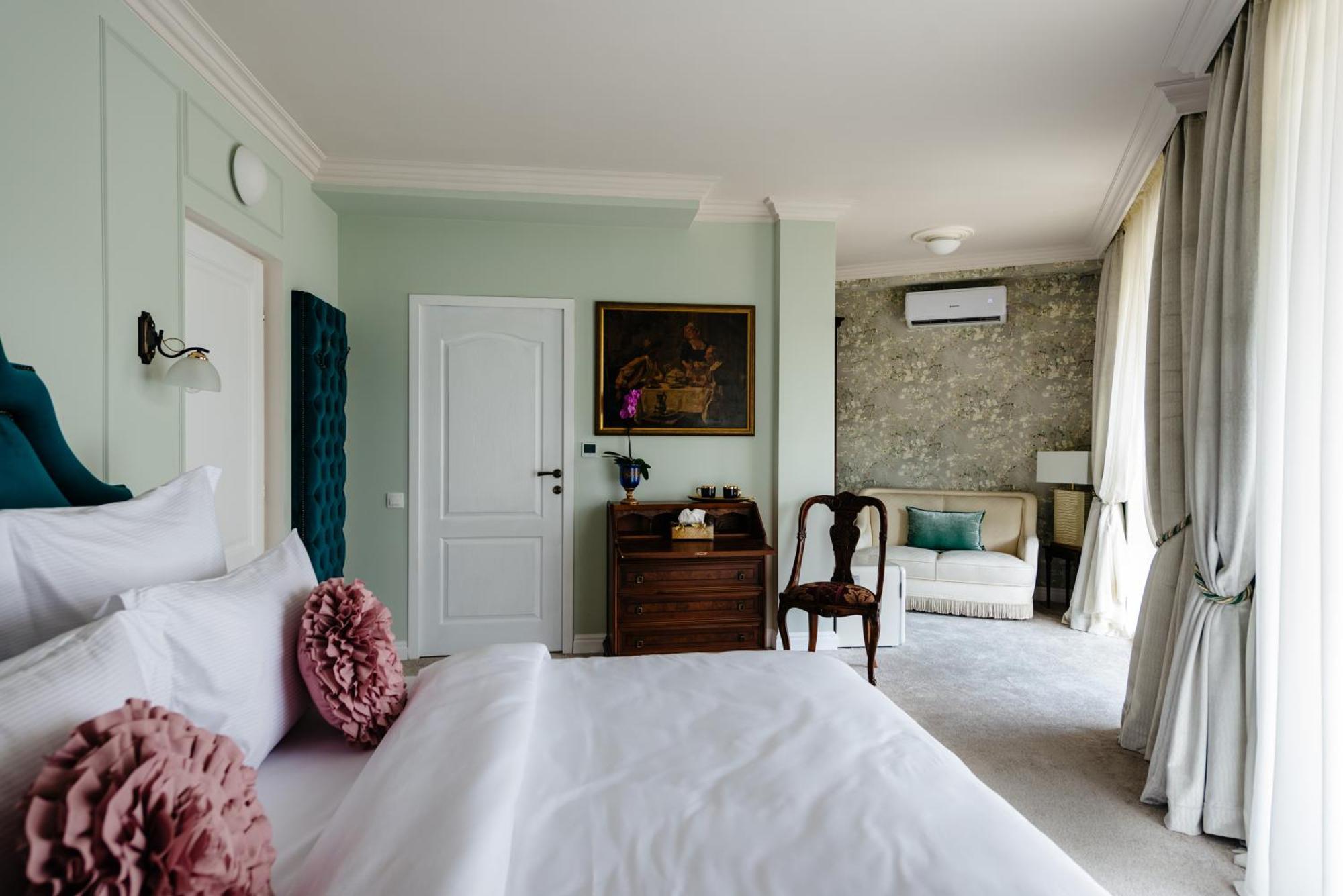 Ateneea Luxury Rooms Клуж-Напока Екстериор снимка