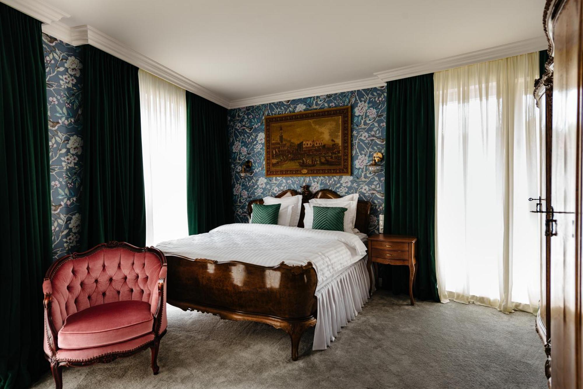 Ateneea Luxury Rooms Клуж-Напока Екстериор снимка