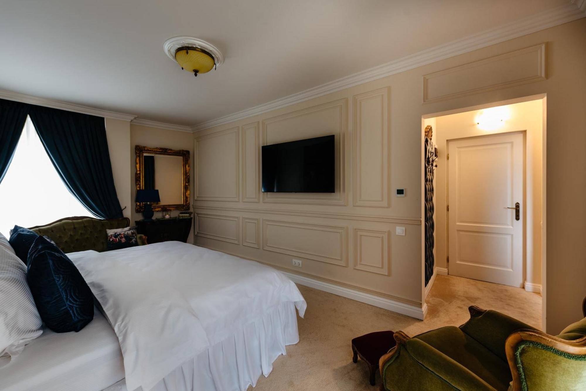 Ateneea Luxury Rooms Клуж-Напока Екстериор снимка