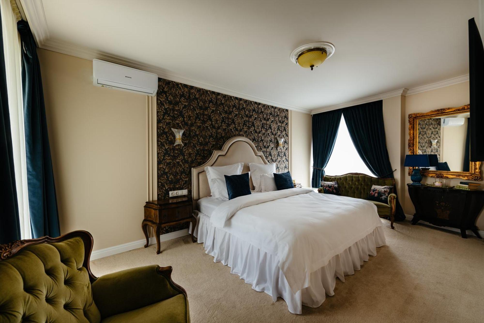 Ateneea Luxury Rooms Клуж-Напока Екстериор снимка