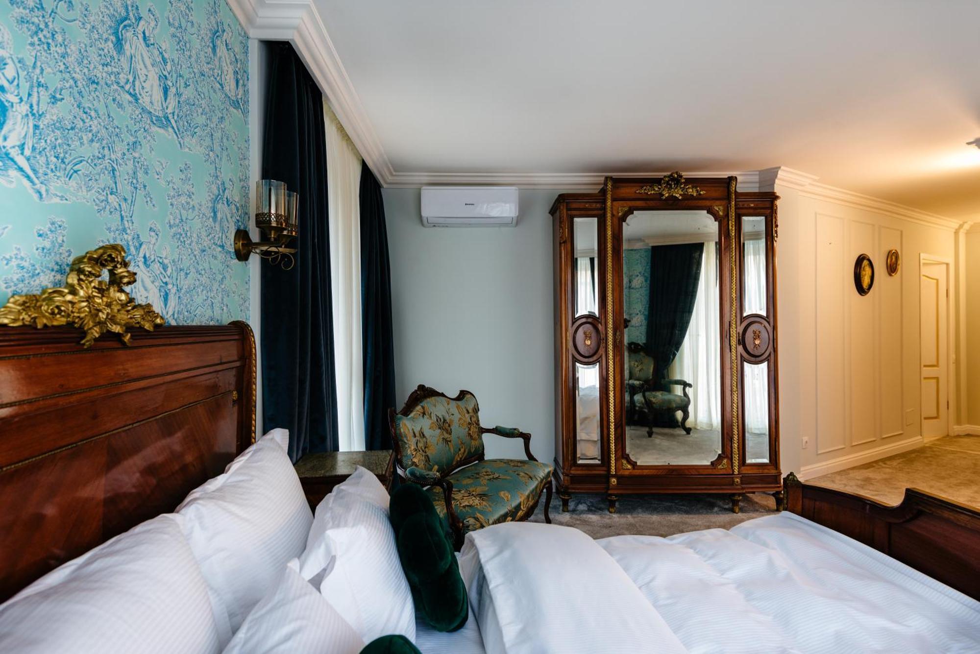 Ateneea Luxury Rooms Клуж-Напока Екстериор снимка