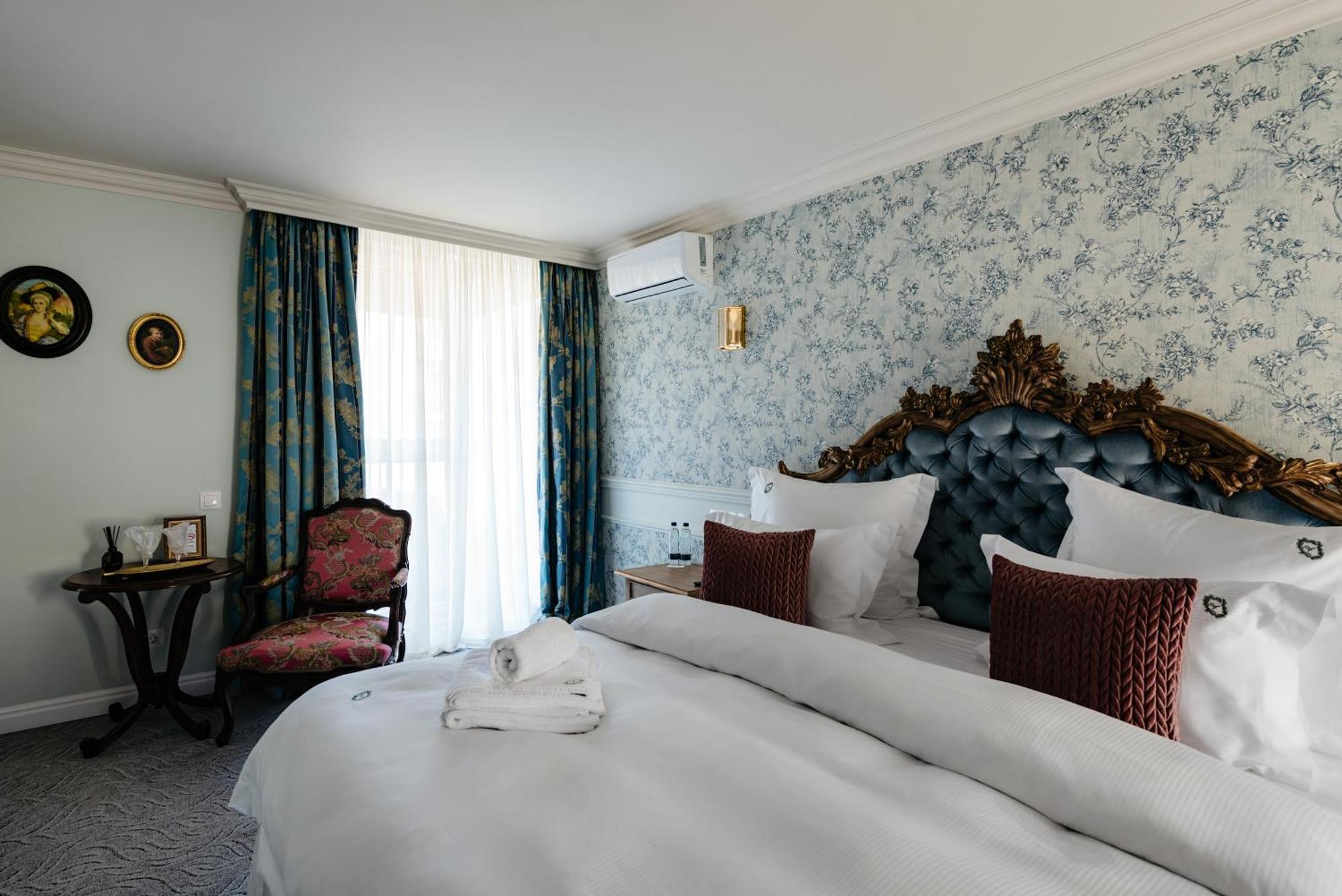 Ateneea Luxury Rooms Клуж-Напока Екстериор снимка