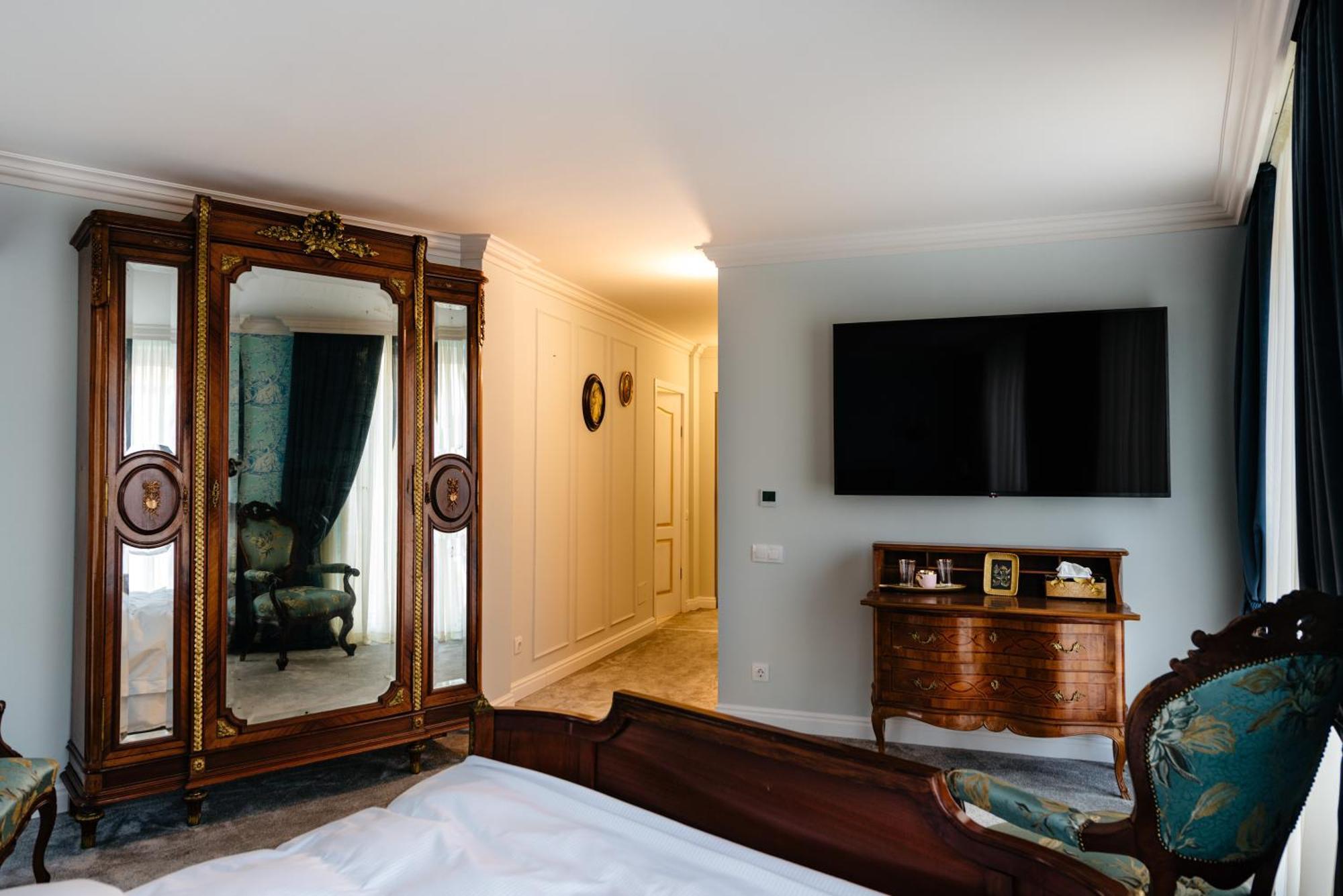 Ateneea Luxury Rooms Клуж-Напока Екстериор снимка